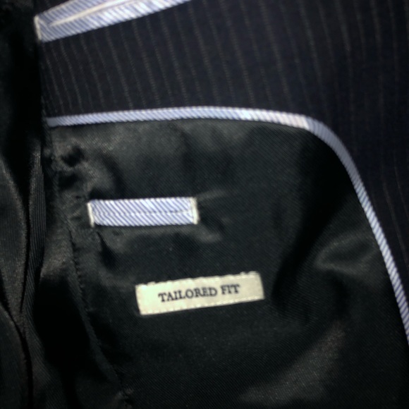 Jos a bank tailored fit navy pinstripe suit 37s - Picture 5 of 7